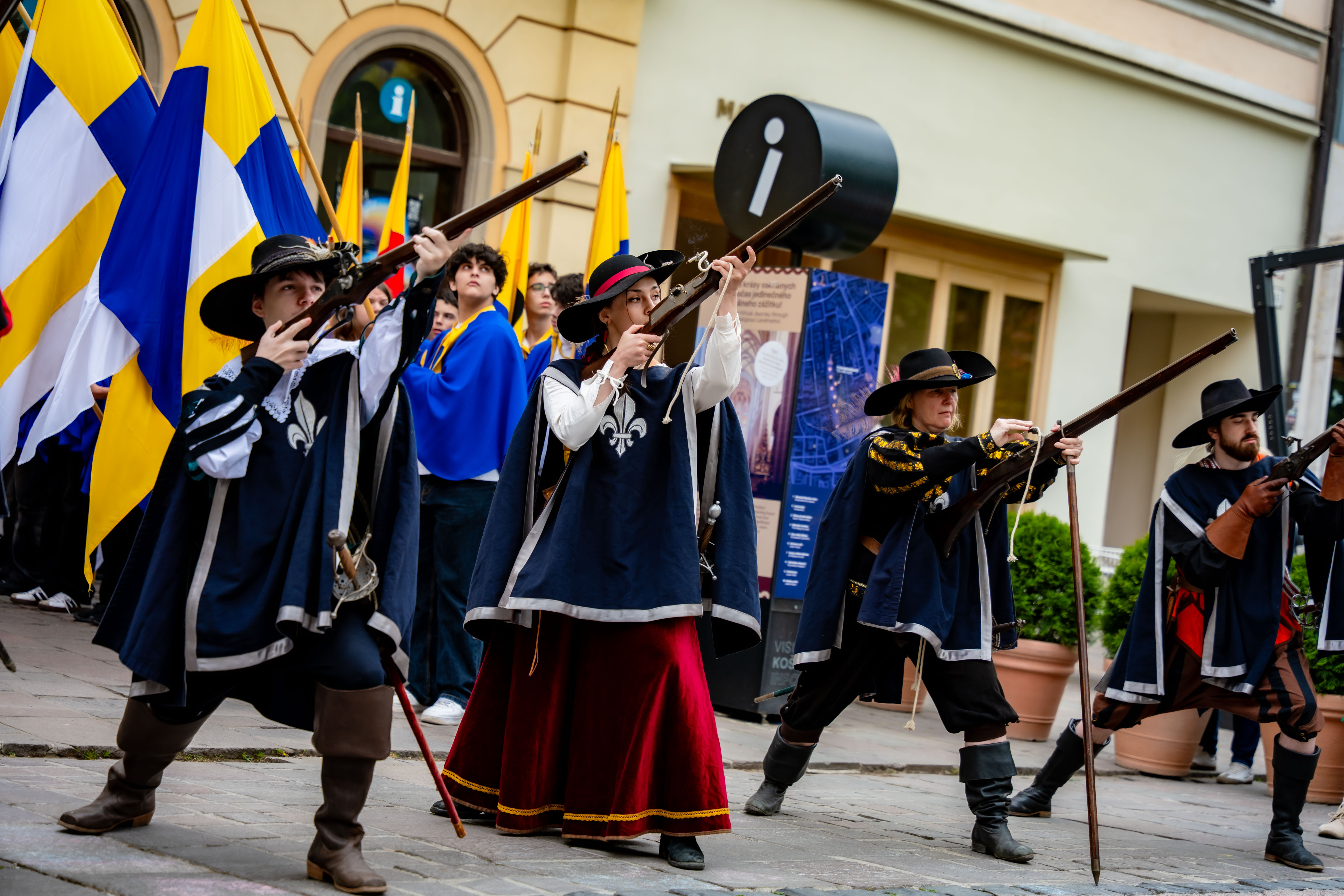 Slavnostne vztycovanie mestskej vlajky pri prilezitosti Dna mesta Kosice-1-30